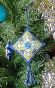 Christmasu Tree Ornament 2001-2
